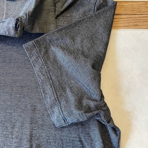 Gray Perry‎ Ellis Polo Shirt - Picture 6 of 7